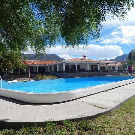 ホテル Hosteria Municipal De Angastaco エクステリア 写真
