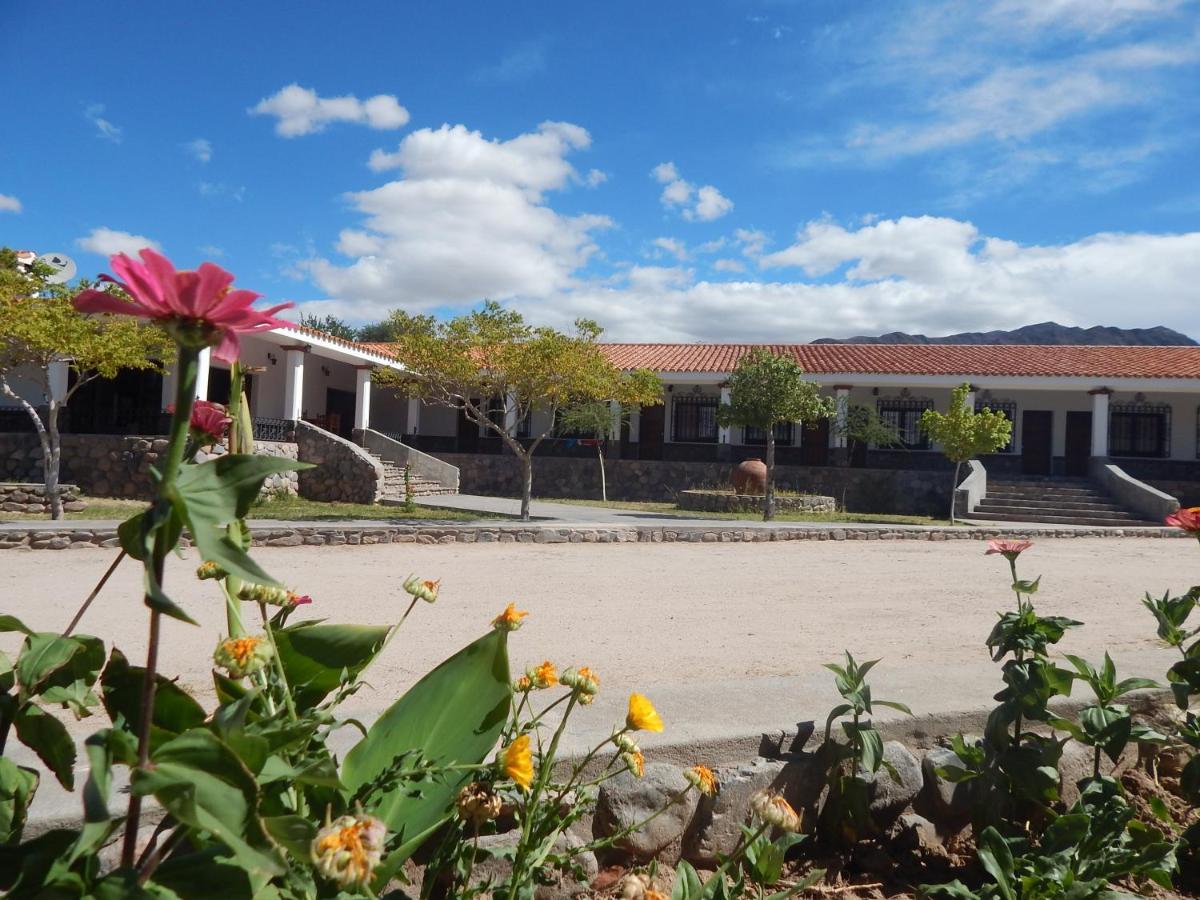 ホテル Hosteria Municipal De Angastaco エクステリア 写真