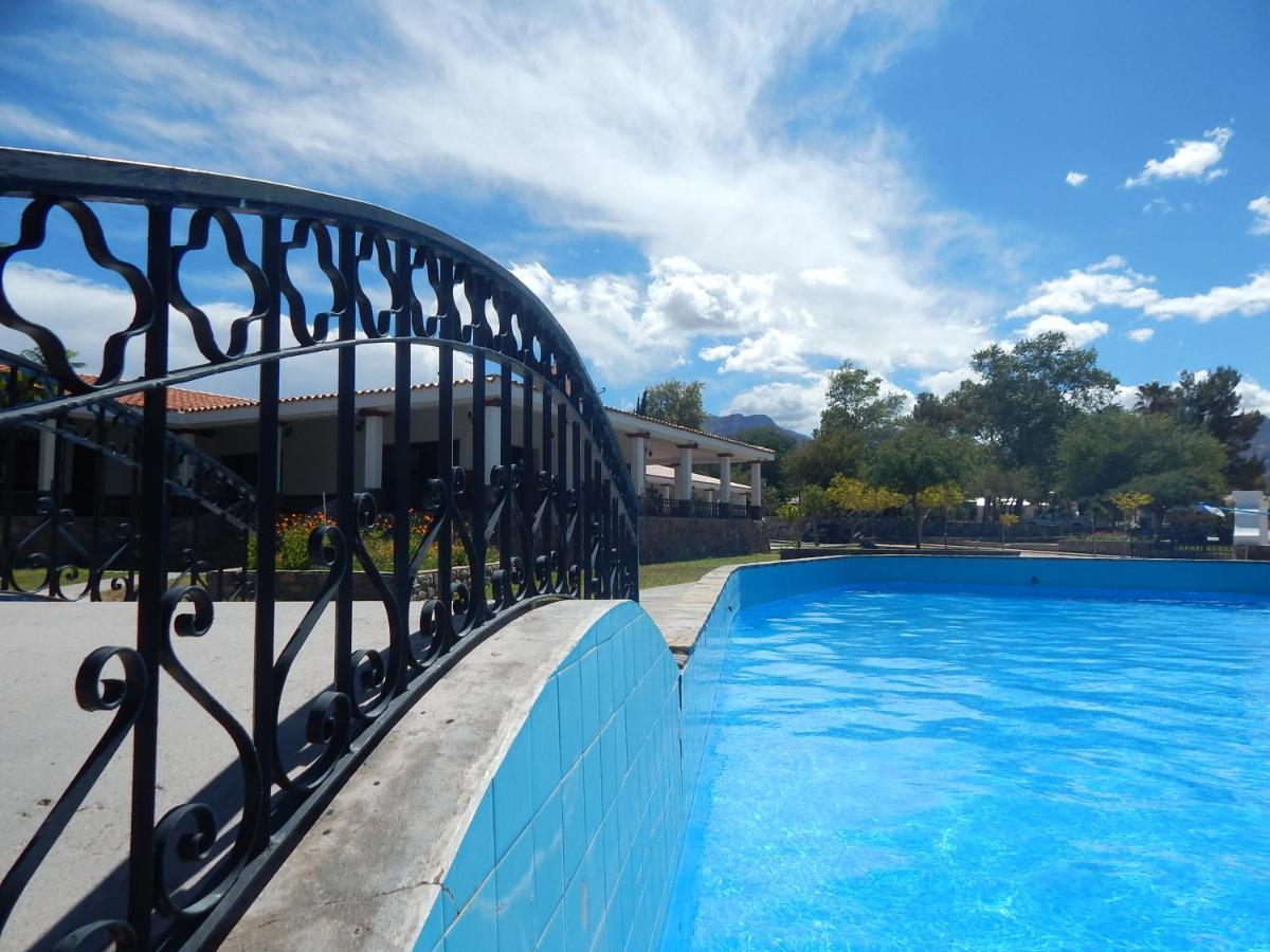 ホテル Hosteria Municipal De Angastaco エクステリア 写真