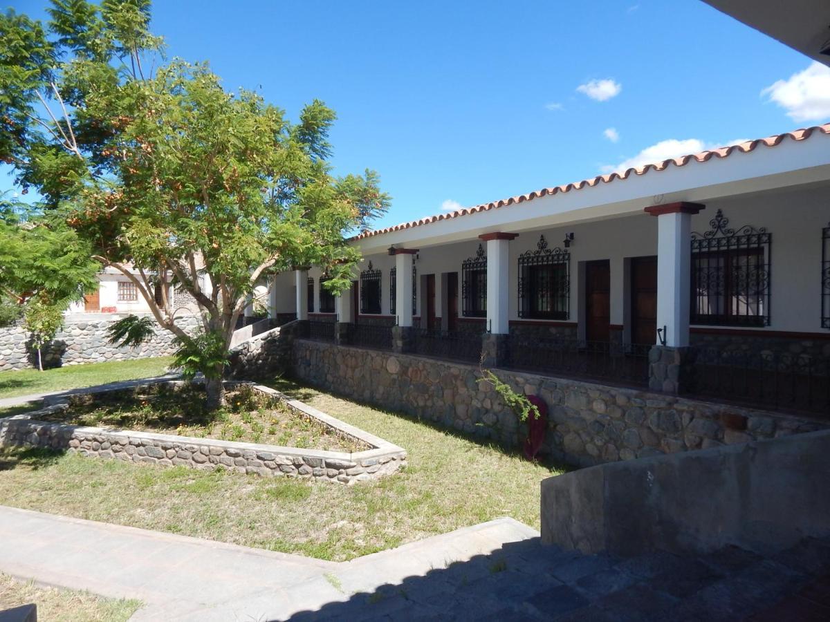 ホテル Hosteria Municipal De Angastaco エクステリア 写真