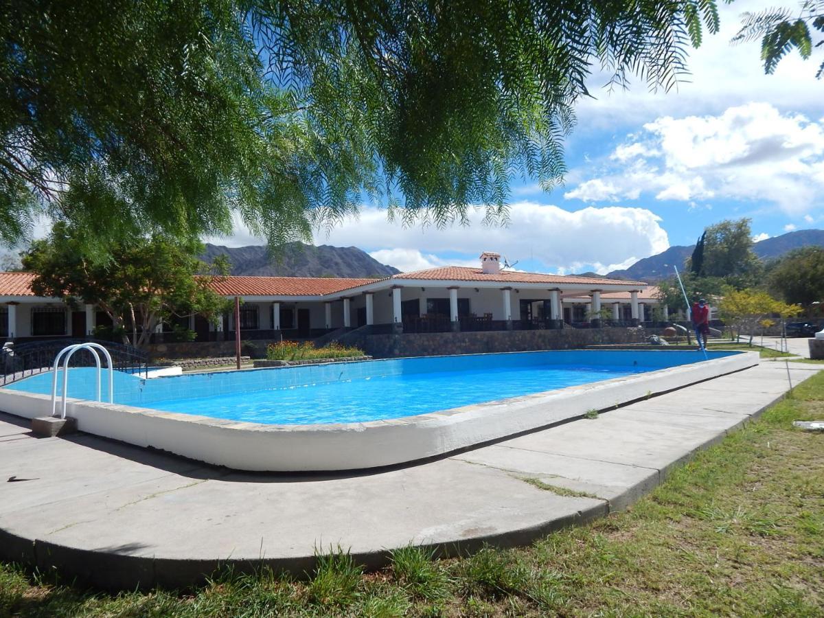 ホテル Hosteria Municipal De Angastaco エクステリア 写真