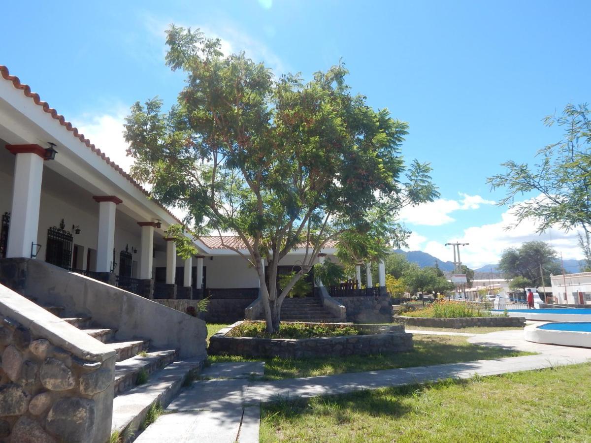ホテル Hosteria Municipal De Angastaco エクステリア 写真