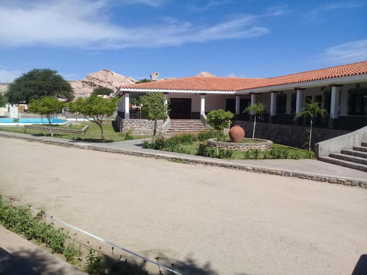 ホテル Hosteria Municipal De Angastaco エクステリア 写真